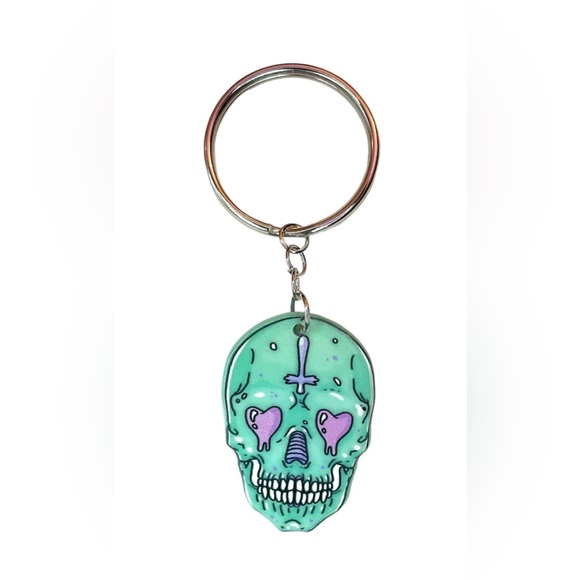 Pastel Goth Skull Keychain - Picture 3 of 3